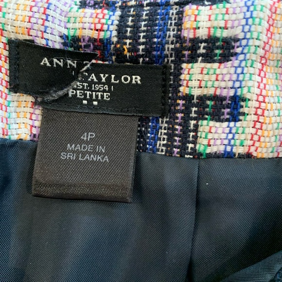 Ann Taylor rainbow embroidered Aztec pencil skirt - Picture 4 of 5